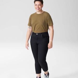 NWT Universal Standard Seine Skinny Jeans in Black, Size 0 Petite